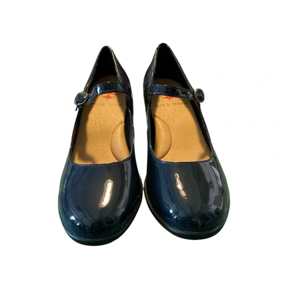Wen & Where Blue Patent Leather Shoes. Size 9 - Picture 2 of 7